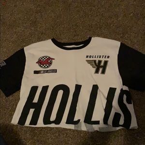 Cropped Hollister tee